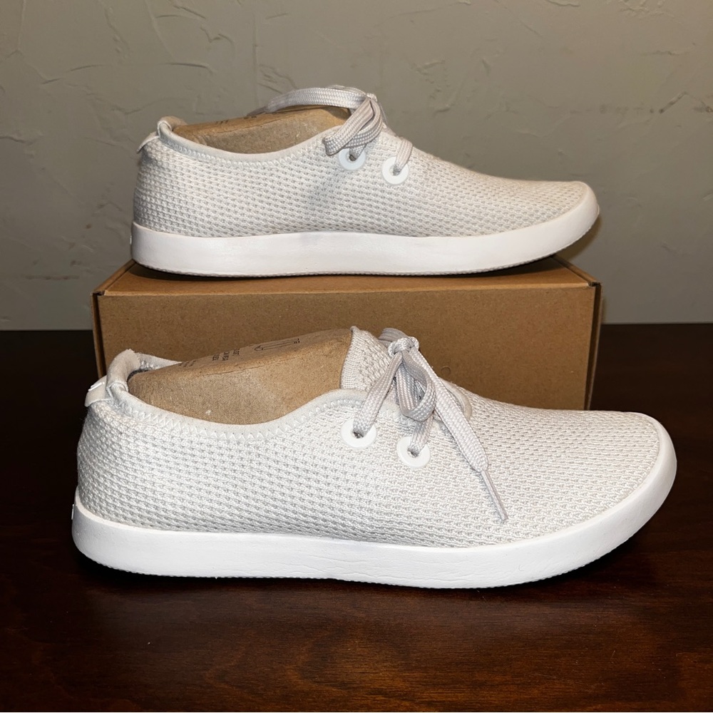 Allbirds Women's Tree Skipper Running Shoe Sneaker Size 8 White Knit Eco Comfy